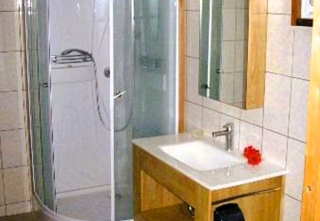 Bangalô em Anapoto - RIMATARA - Bungalow Ā'Ā URA Hoe Bangalô em Anapoto - RIMATARA - Bungalow Ā'Ā URA Hoe