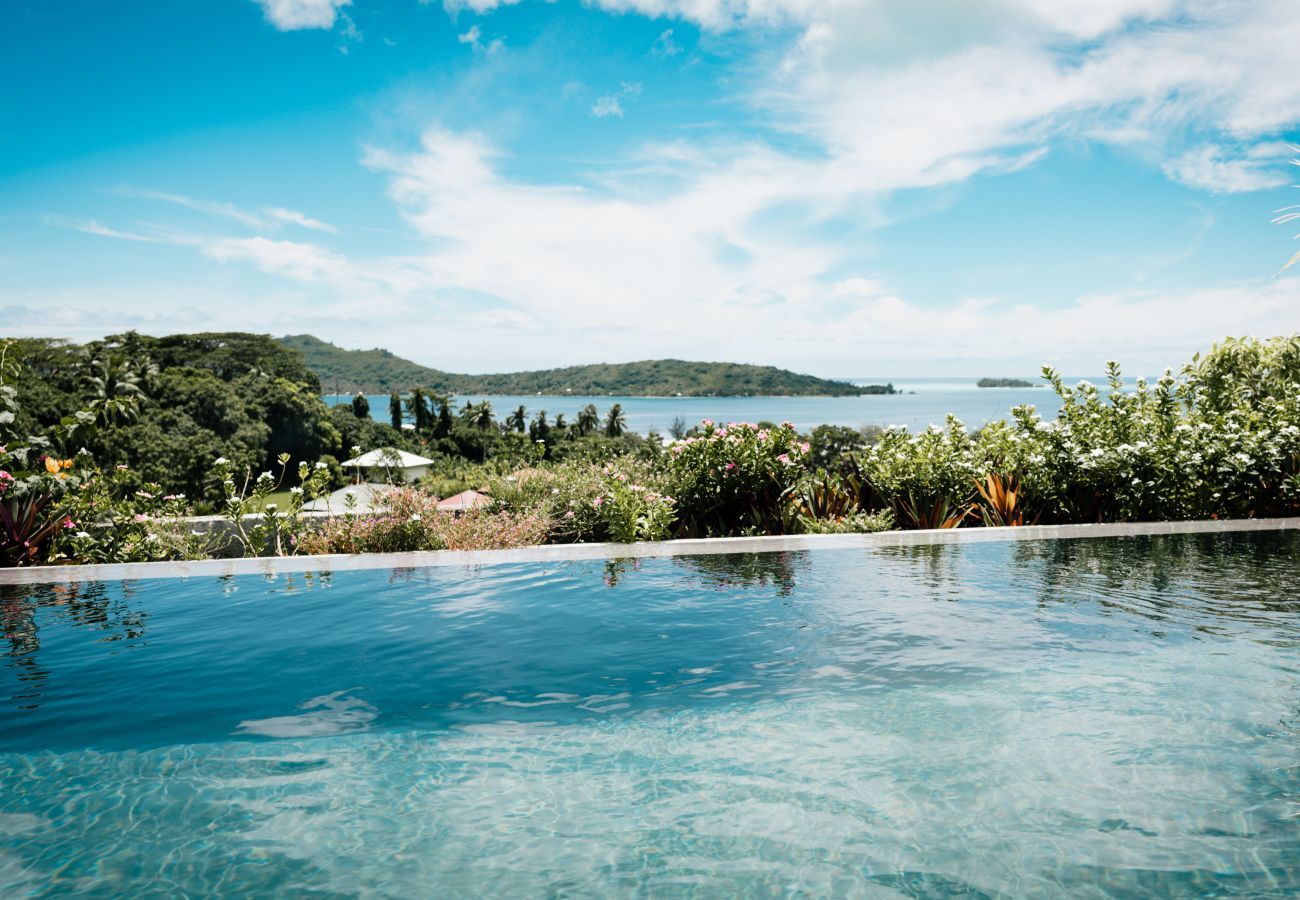 Villa em Vaitape - BORA - La Dolce Villa