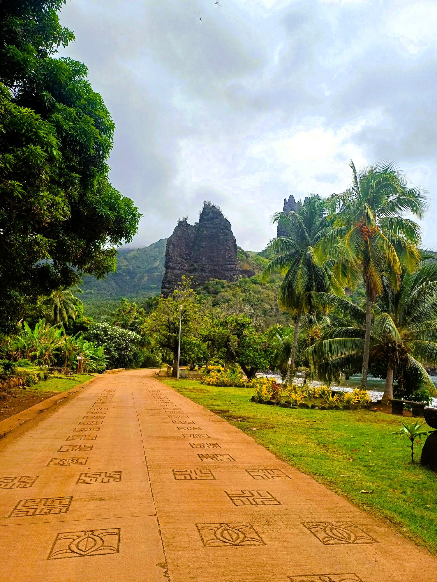  in Taiohae - NUKU HIVA - Te Reo Nuku Paoto Upe