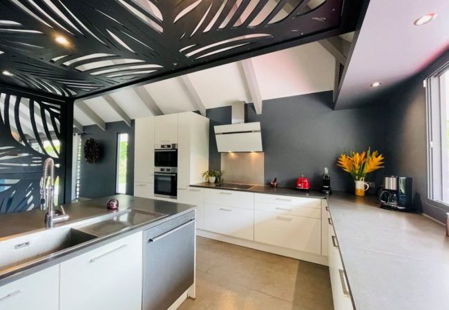 Villa in Nunue - BORA - Villa Reva Luxury Villa in Nunue - BORA - Villa Reva Luxury