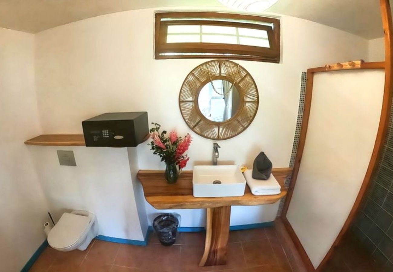 Bungalow in Opoa - RAIATEA - Hotopuu Apetahi Room