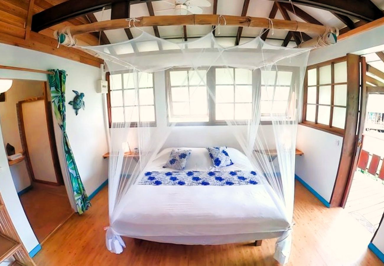 Bungalow in Opoa - RAIATEA - Hotopuu Apetahi Room