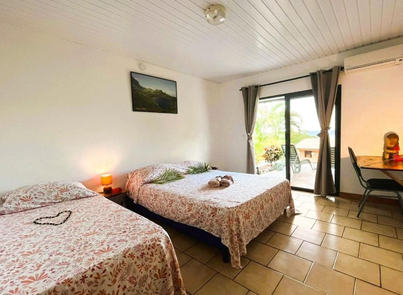  in Taiohae - NUKU HIVA - Taio Bay triple Room 8