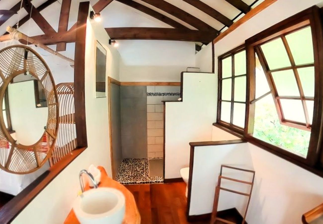 Bungalow in Opoa - RAIATEA - Hotopuu Taina Room