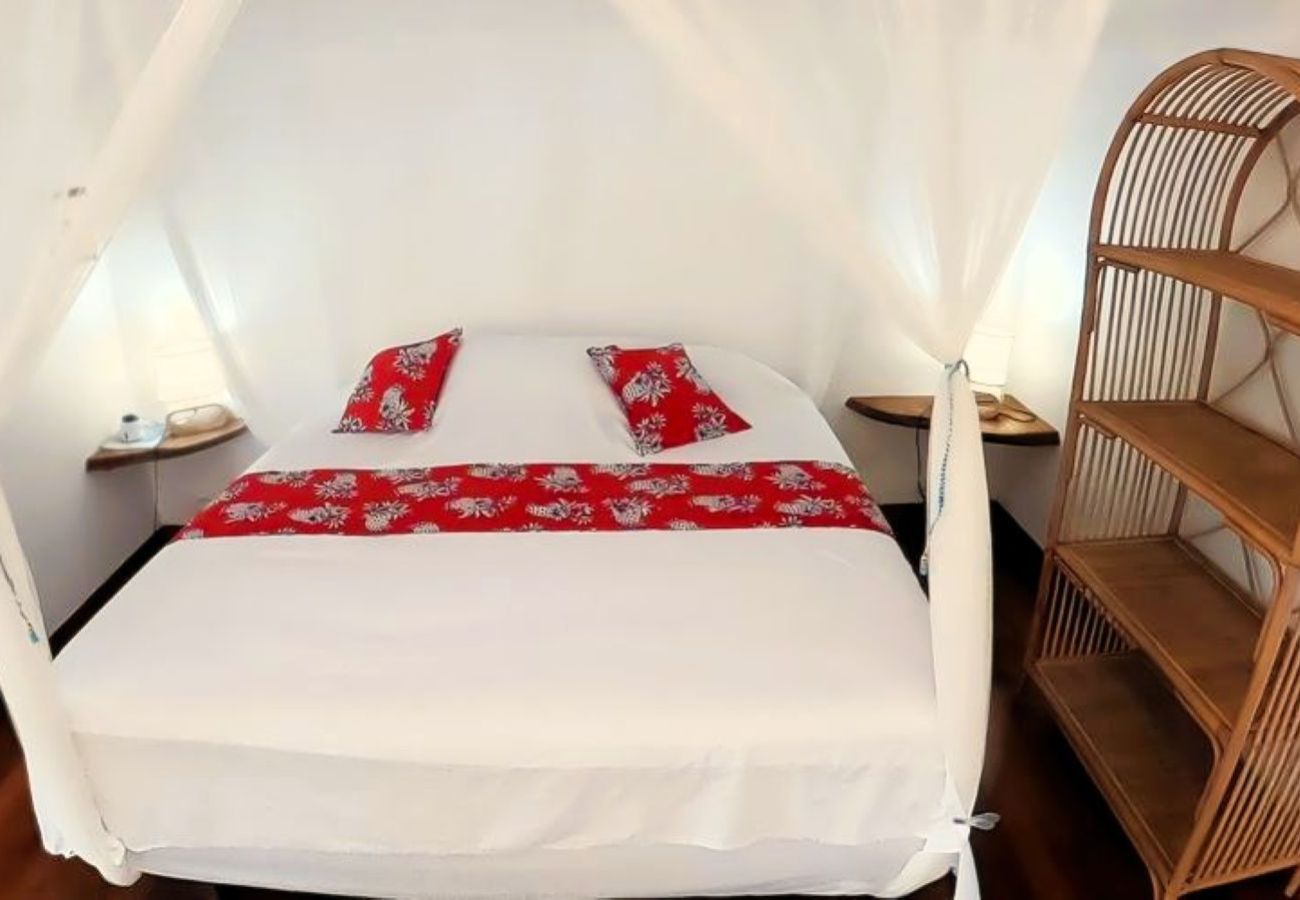 Bungalow in Opoa - RAIATEA - Hotopuu Taina Room