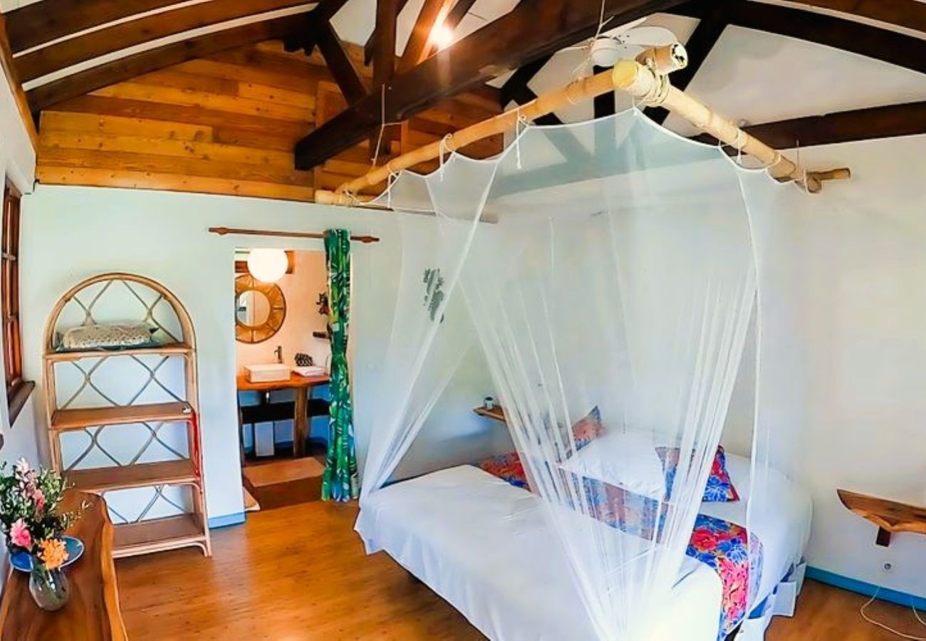 Bungalow in Opoa - RAIATEA - Hotopuu Opuhi Room