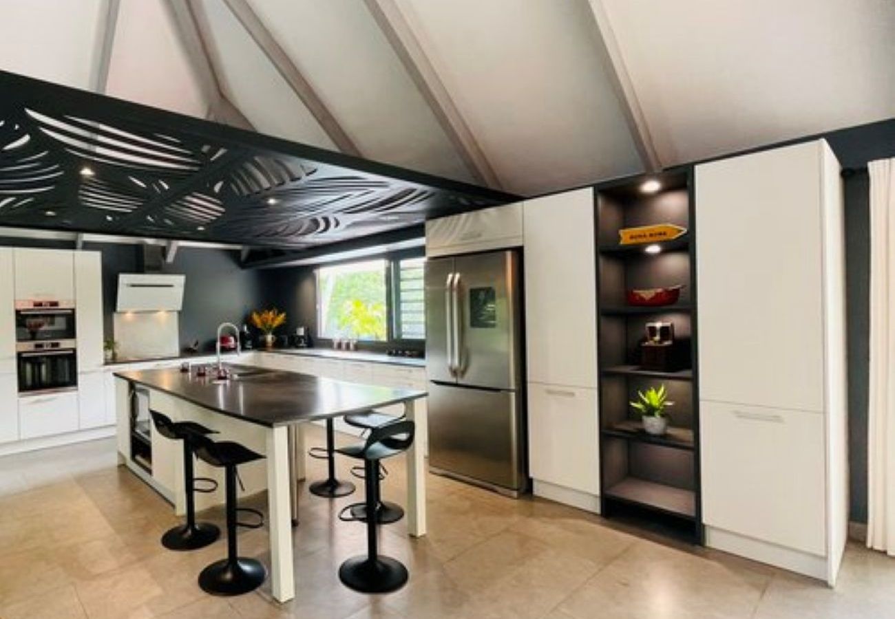 Villa in Nunue - BORA - Villa Reva Luxury