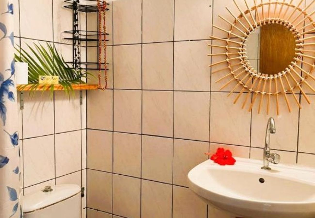 Rent by room in Taiohae - NUKU HIVA - Taio Bay Room 2