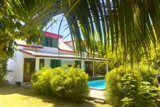 Se alquila: Casa adosada con piscina para vacaciones en Huahine, Polinesia Francesa.