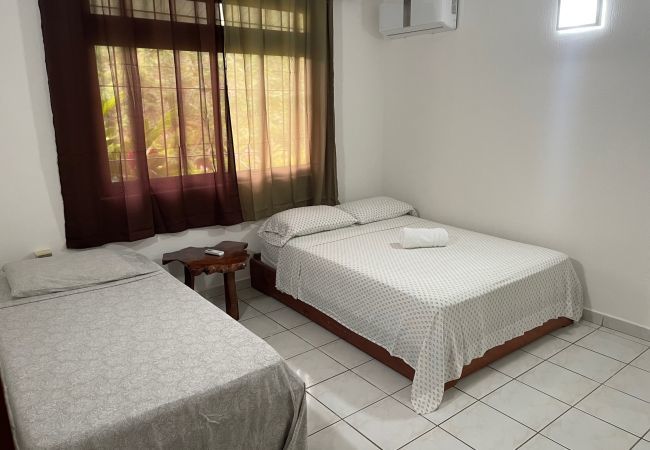 Casa a Huahine-Nui - HUAHINE - Villa Maroe Bay 4 pers Casa a Huahine-Nui - HUAHINE - Villa Maroe Bay 4 pers