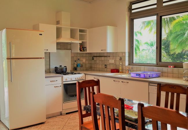 Casa a Huahine-Nui - HUAHINE - Tipanier House Casa a Huahine-Nui - HUAHINE - Tipanier House