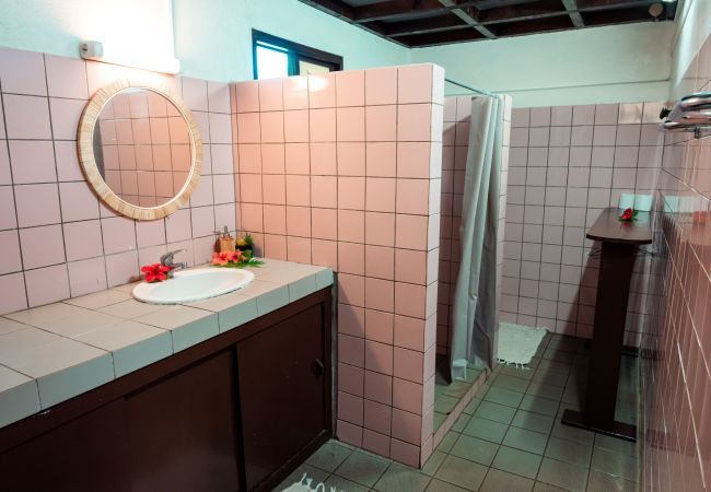 Bungalow a Haamene - TAHAA - Fare AUTE Bay Bungalow a Haamene - TAHAA - Fare AUTE Bay