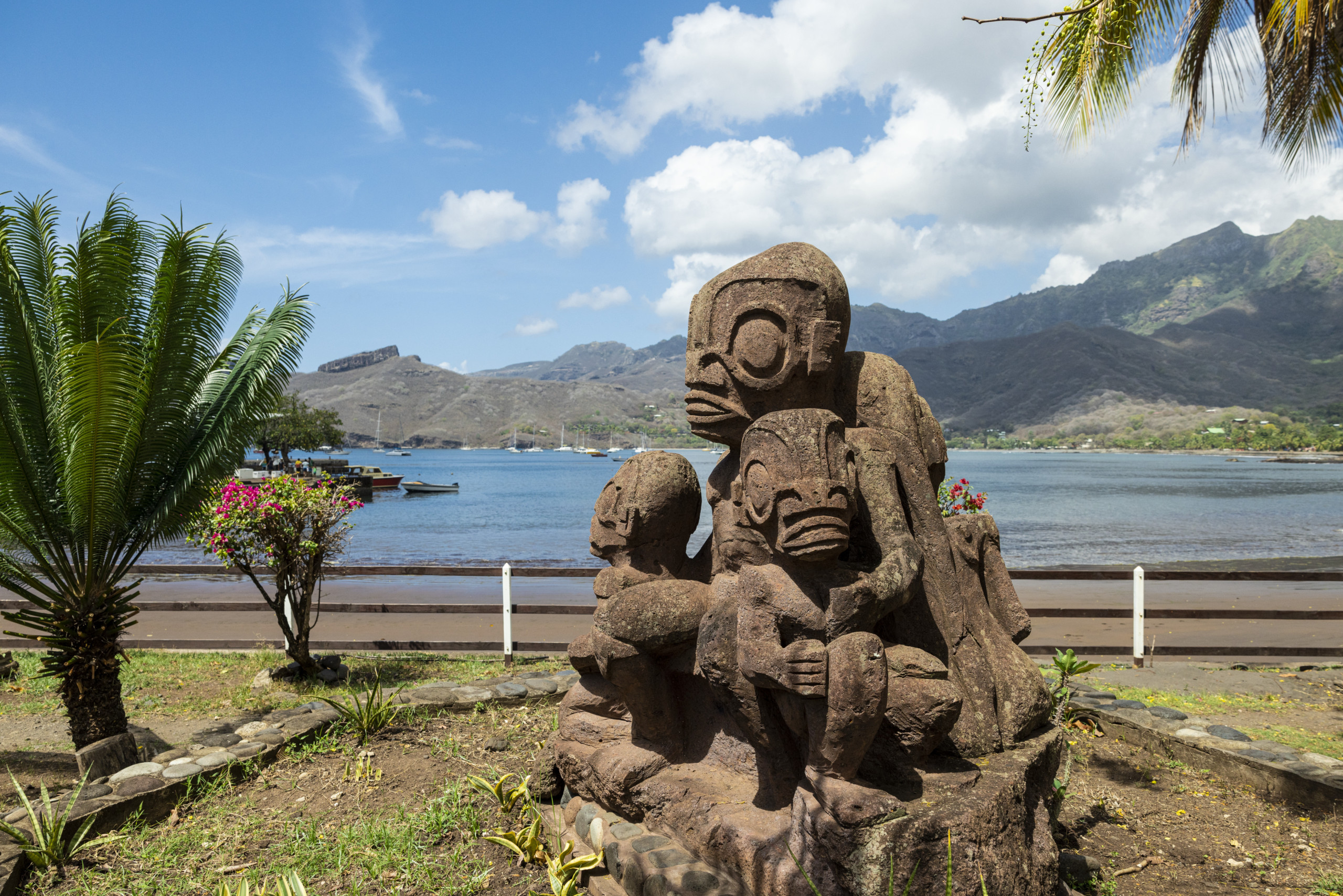  a Taiohae - NUKU HIVA - Te Reo Nuku Garden Piti