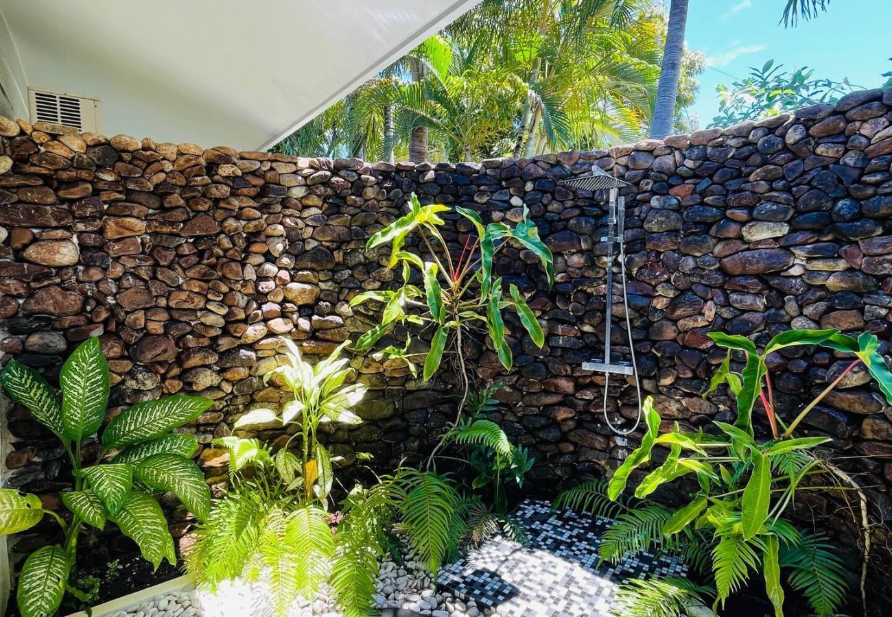 Villa a Nunue - BORA - Villa Reva Luxury