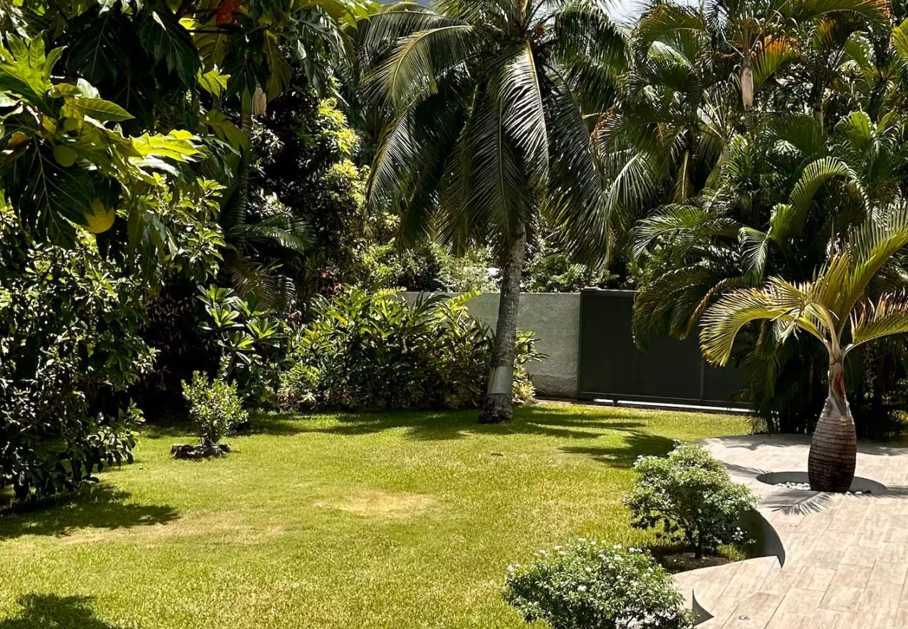 Villa a Nunue - BORA - Villa Reva Luxury