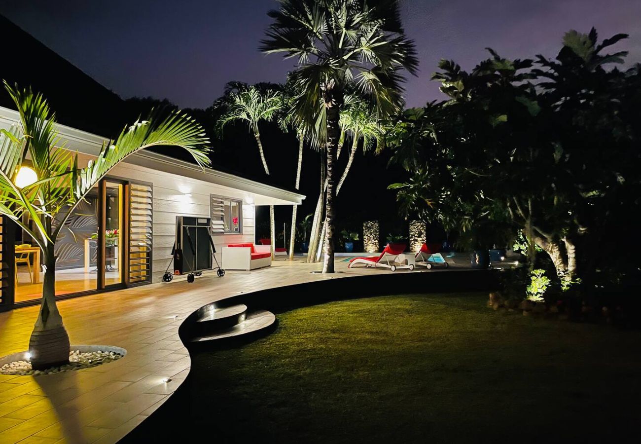 Villa a Nunue - BORA - Villa Reva Luxury