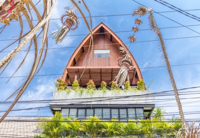 La vue sur l'immeuble du studio 