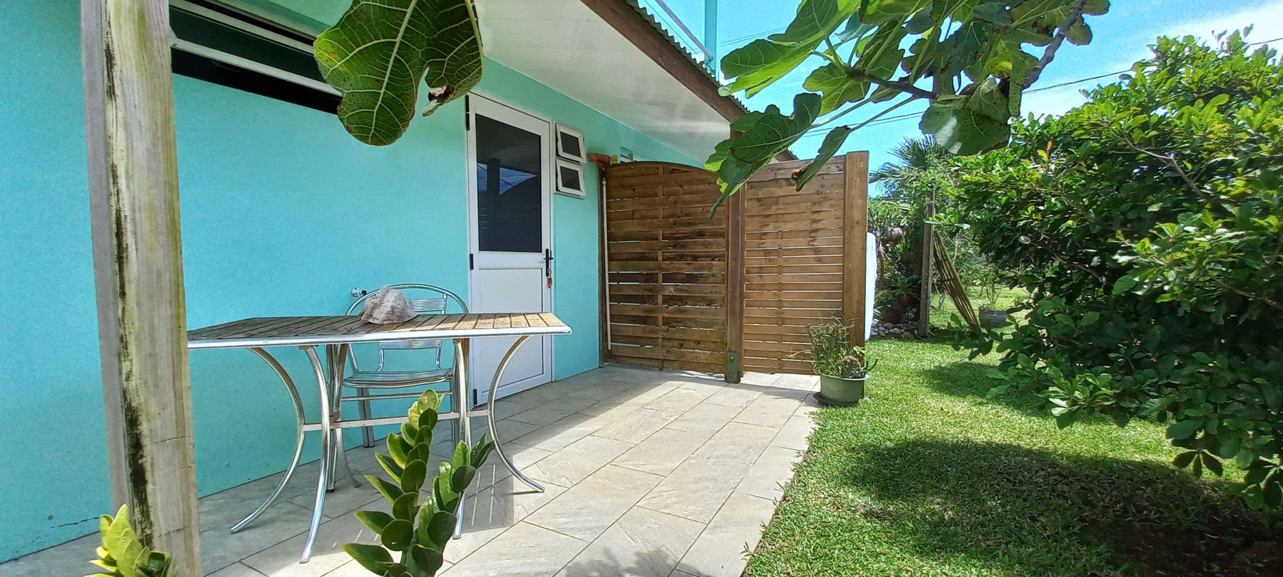 La vue sur le bungalow 