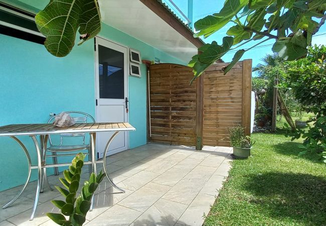 La vue sur le bungalow 