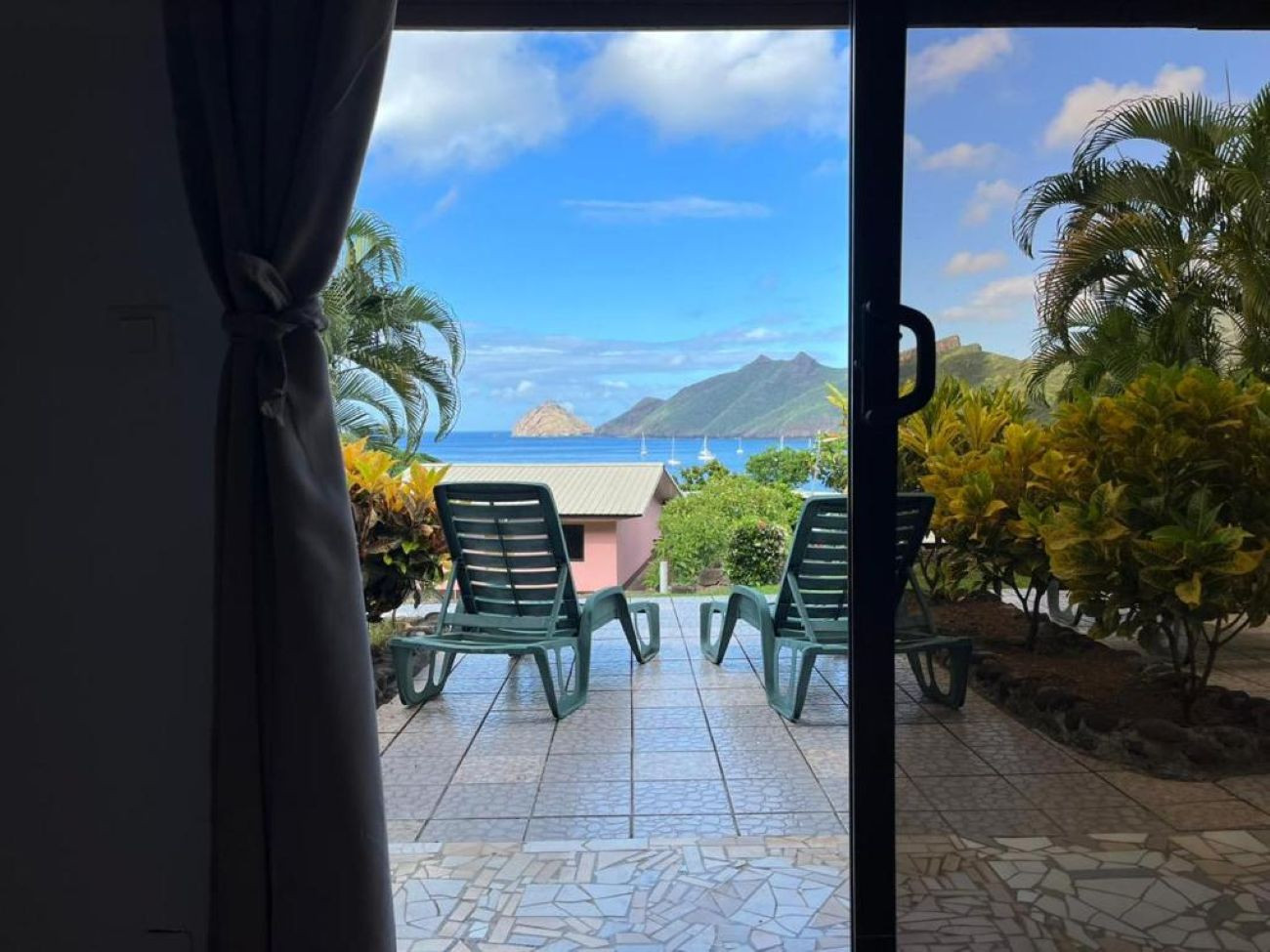  à Taiohae - NUKU HIVA - Taio Bay triple Room 4