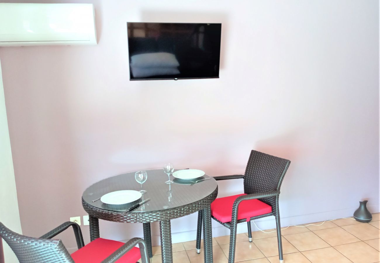 Appartement à louer à Tahiti avec salle à manger intérieure
