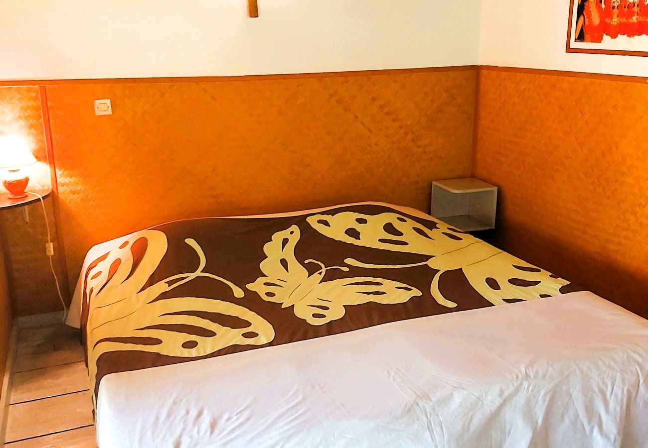 Chambres d'hôtes à Fare - HUAHINE - Bungalow Saumon des Dieux