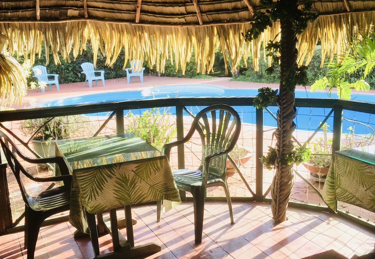 Chambres d'hôtes à Fare - HUAHINE - Bungalow Saumon des Dieux
