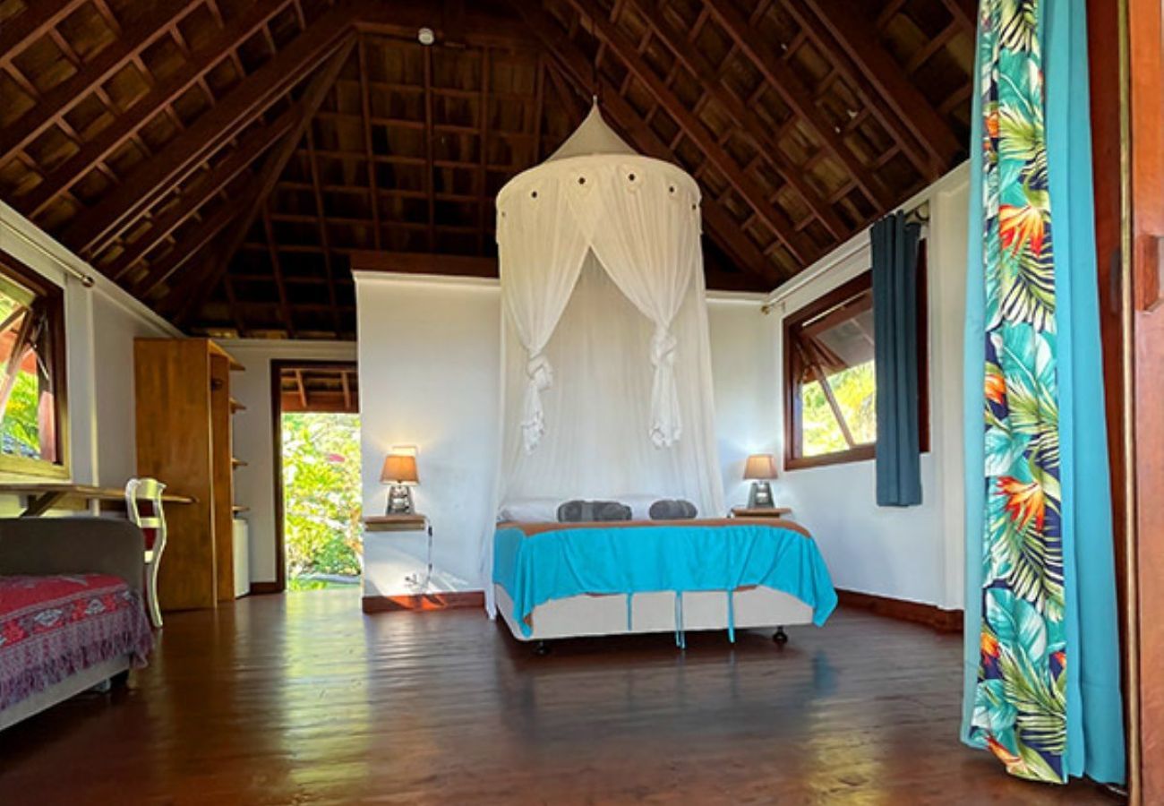Bungalow à Afaahiti - TAHITI - Onatea Beach & Pool