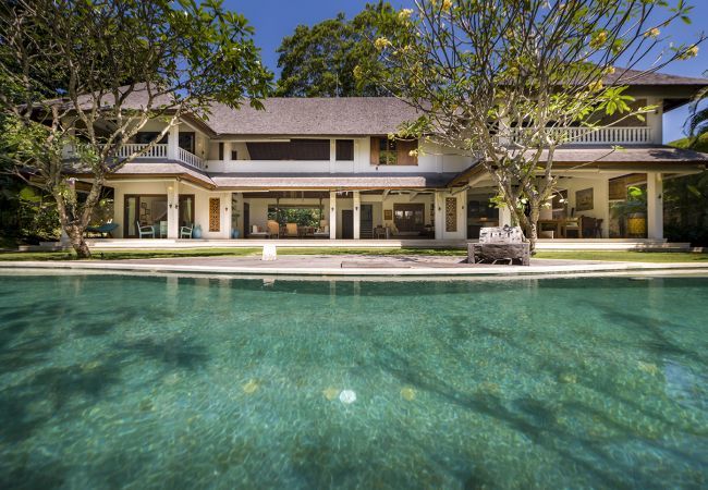 Villa em Canggu - BALI - Rakjasa Villa