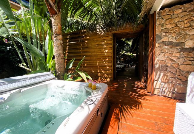 Bungalow em Pihaena - MOOREA - The ZEN Den spa Bungalow em Pihaena - MOOREA - The ZEN Den spa