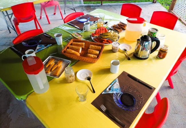 Quarto em Taiohae - NUKU HIVA - Te Reo Nuku Family 1 Quarto em Taiohae - NUKU HIVA - Te Reo Nuku Family 1