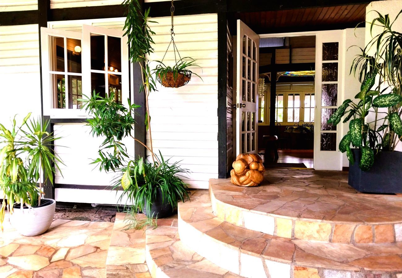 Villa em Tiahura - MOOREA - Sundara Soul Villa