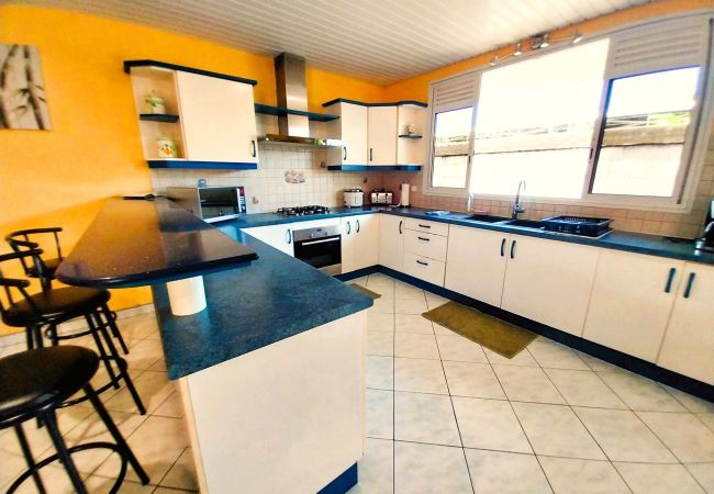 House in Faa´a - TAHITI - Lihei Pool House House in Faa´a - TAHITI - Lihei Pool House