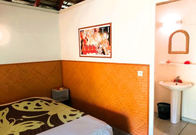 Rent by room in Fare - HUAHINE - Bungalow Napoleon Rent by room in Fare - HUAHINE - Bungalow Napoleon