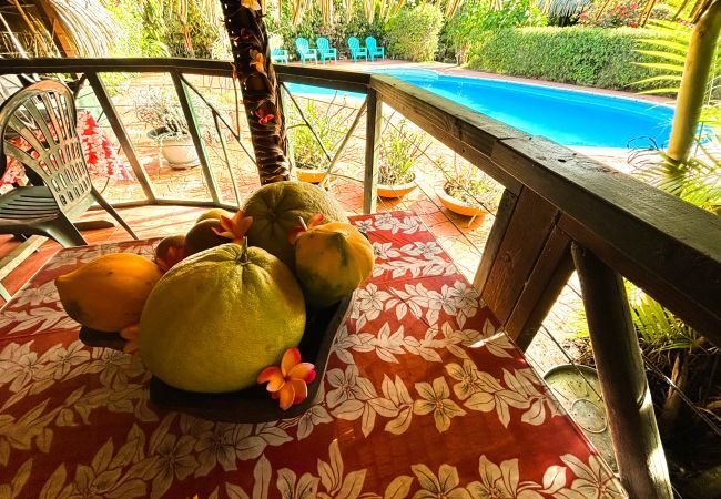 Rent by room in Fare - HUAHINE - Bungalow Saumon des Dieux Rent by room in Fare - HUAHINE - Bungalow Saumon des Dieux