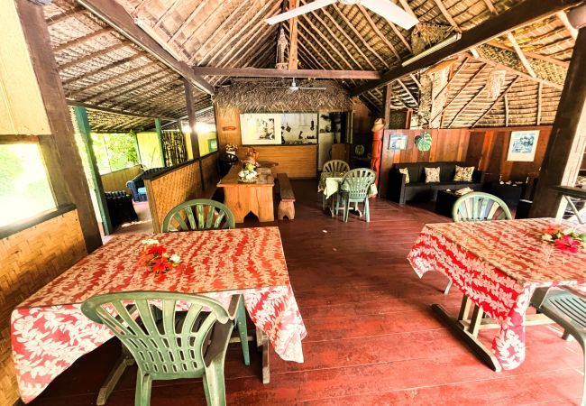 Rent by room in Fare - HUAHINE - Bungalow Saumon des Dieux Rent by room in Fare - HUAHINE - Bungalow Saumon des Dieux